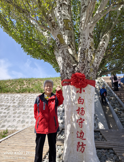 【柳岸·月】多些陪伴，少些遺憾（散文）